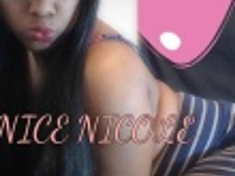 NiceNicole images from live cam show