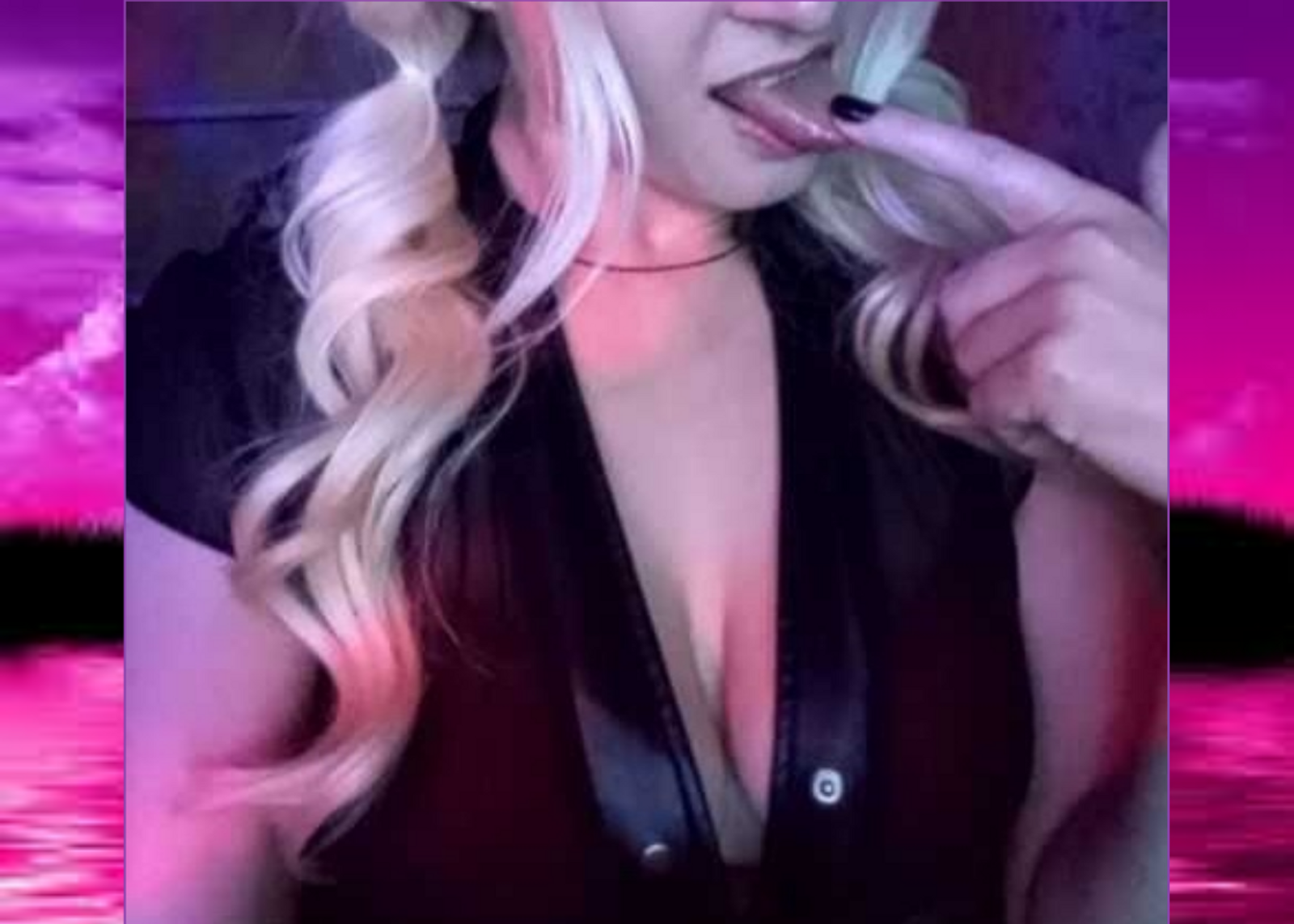 Hot Alice images from live cam show